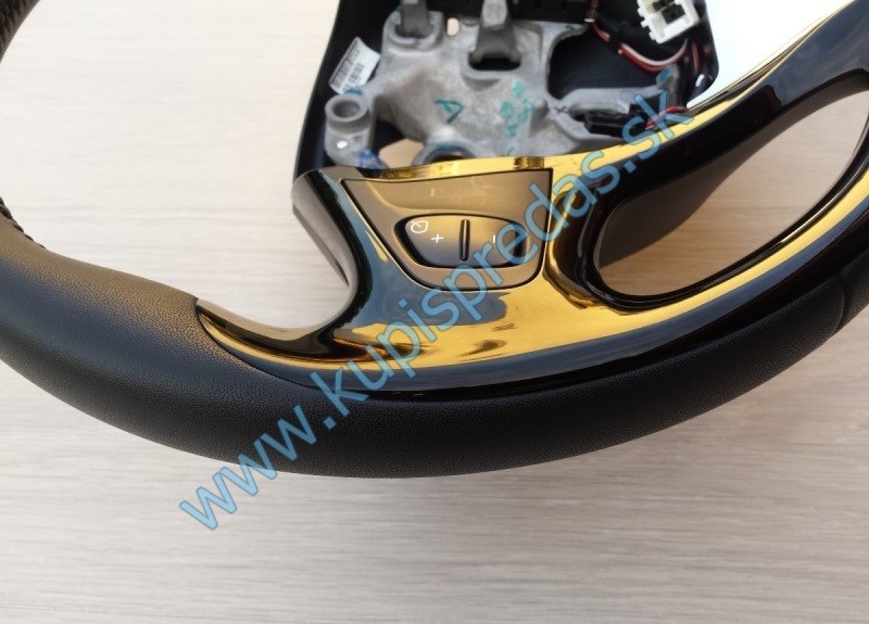 Volant RENAULT CLIO 4 / CAPTUR